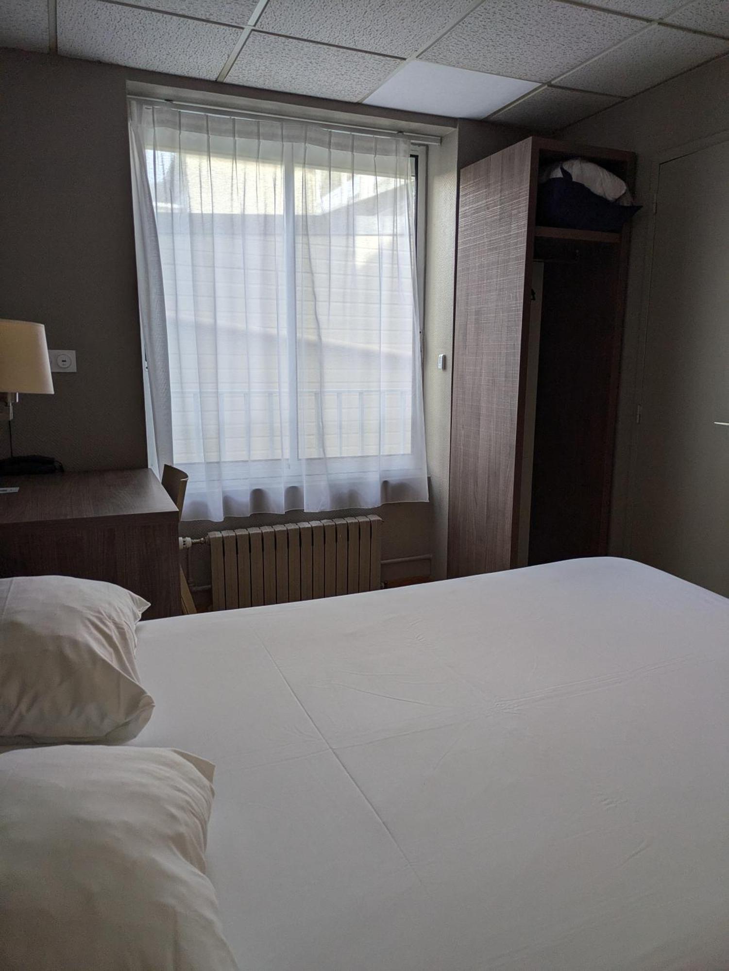 Hotel De La Gare ブレスト エクステリア 写真